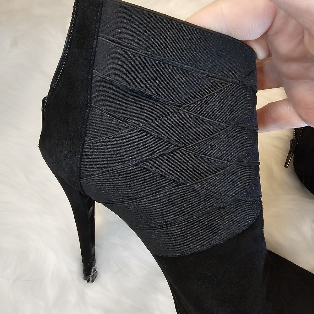 Stuart Weitzman Black Heel Ankle Boots - Picture 3 of 15